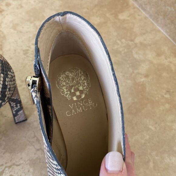 Vince Camuto Snakeskin booties - Picture 4 of 7